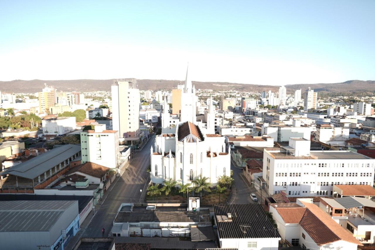 Hotel Oscar Gold Montes Claros Kültér fotó